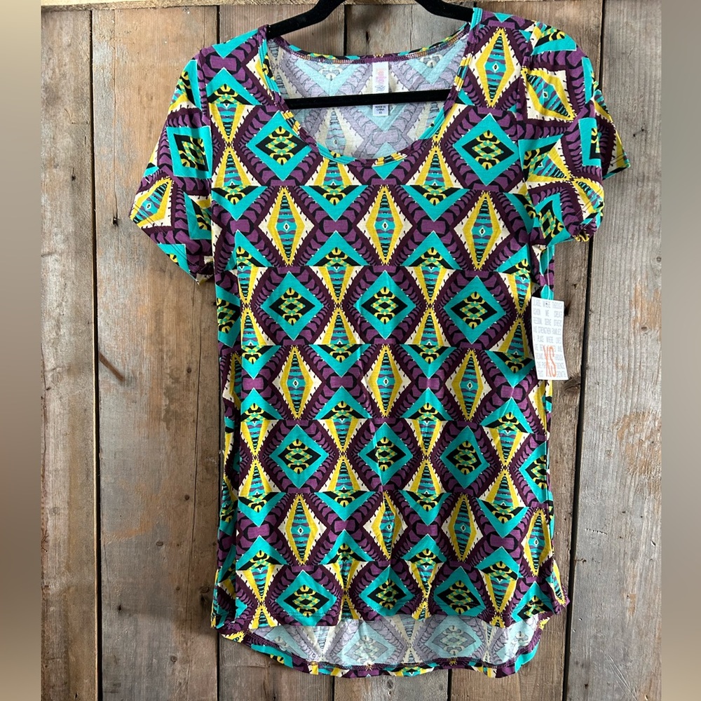 LuLaRoe Classic T size XS with tags.